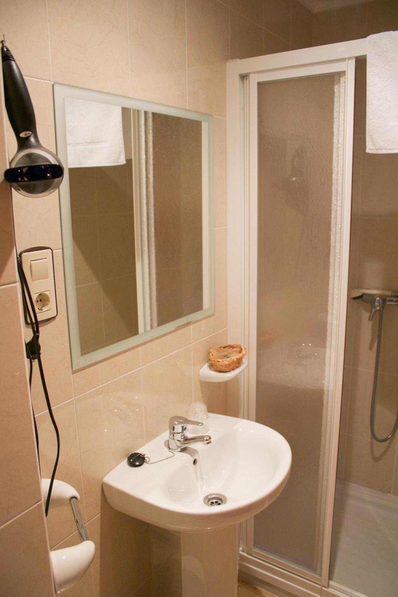 Pension Santos Vimianzo Экстерьер фото