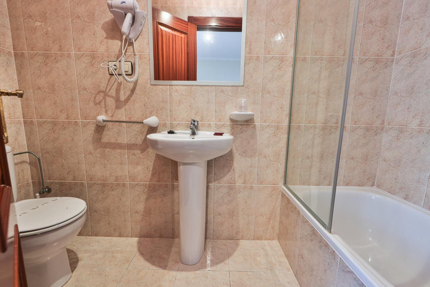 Pension Santos Vimianzo Экстерьер фото